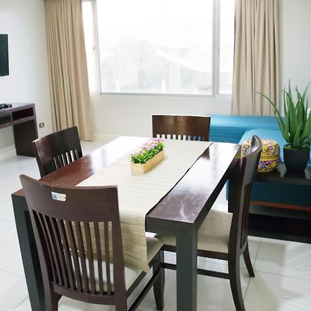 Alicia Apartelle Cebu Exterior photo