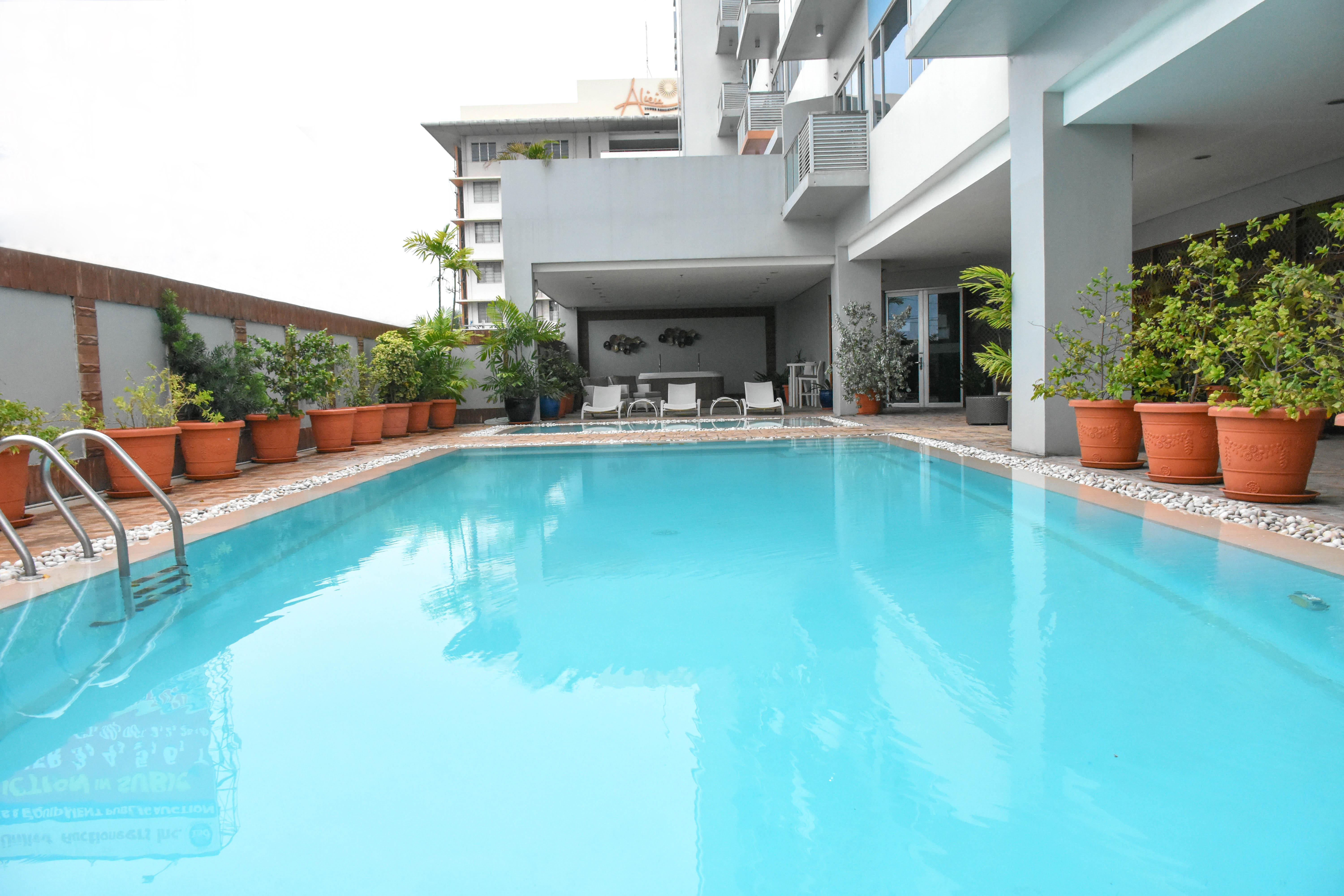 Alicia Apartelle Cebu Exterior photo